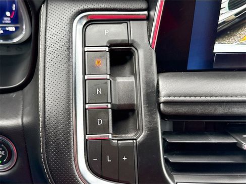 Used 2023 Chevrolet Tahoe Premier image 18