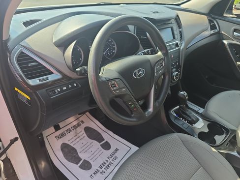 Used 2018 Hyundai Santa Fe Sport FWD image 15