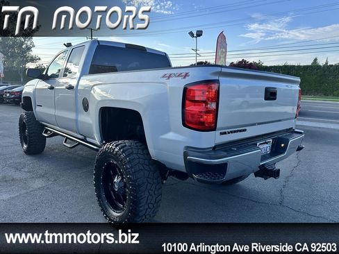 Used 2016 Chevrolet Silverado 2500 W/T AWD/4WD image 4
