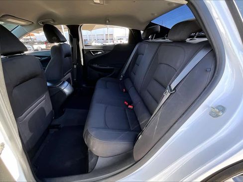 Used 2020 Chevrolet Malibu LS image 17