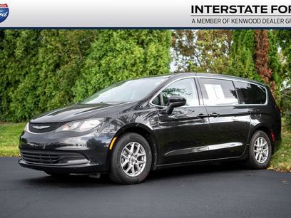 Used 2017 Chrysler Pacifica Touring