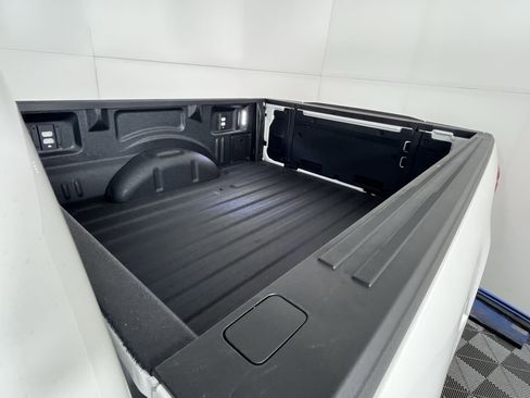 New 2025 Ford F150 Lariat w/ Equipment Group 502A High image 9