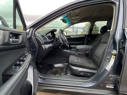 Used 2017 Subaru Outback 2.5i Premium image 23