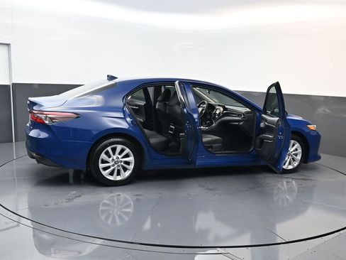 Used 2023 Toyota Camry LE image 30