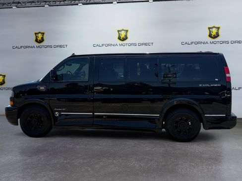 Used 2019 GMC Savana 2500 RWD image 2