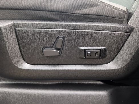 Used 2022 RAM 2500 Big Horn w/ Level A Equipment Group image 22