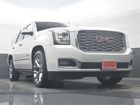 Used 2020 GMC Yukon Denali w/ Denali Ultimate Package image 29