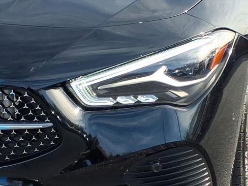 Used 2025 Mercedes-Benz CLA 250 image 7