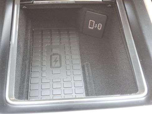 New 2025 Lincoln Corsair Reserve image 23