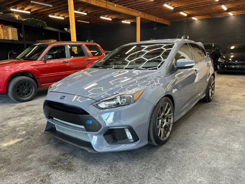 Used 2016 Ford Focus RS image 4