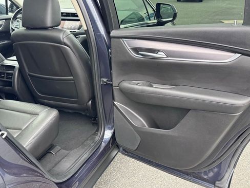 Used 2019 Cadillac XT5 Luxury image 17