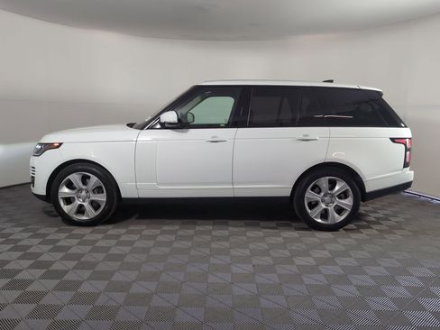 Used 2019 Land Rover Range Rover Supercharged image 2
