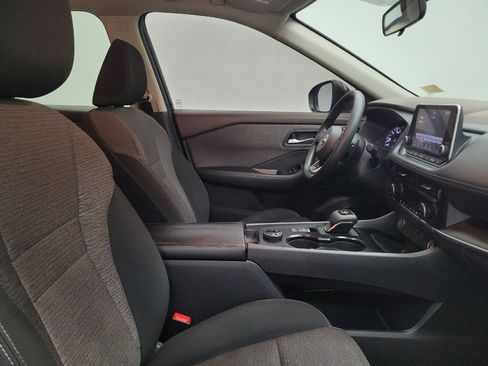 Used 2023 Nissan Rogue SV AWD/4WD image 21