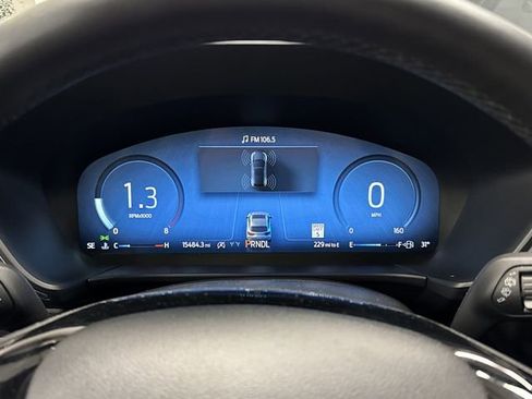 Used 2025 Ford Escape Platinum image 18