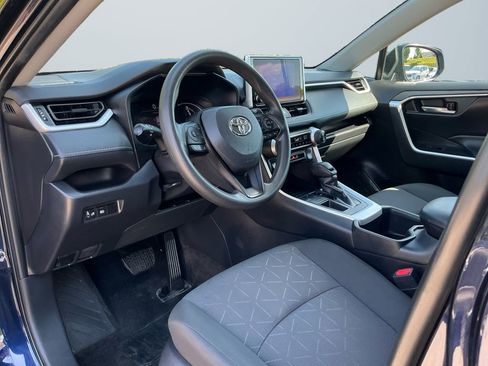 Used 2024 Toyota RAV4 XLE FWD image 11