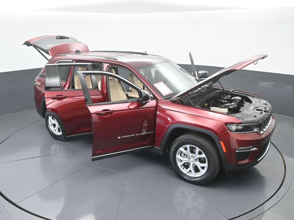 Used 2023 Jeep Grand Cherokee Limited w/ Trailer Tow Prep Group (B) RWD image 71