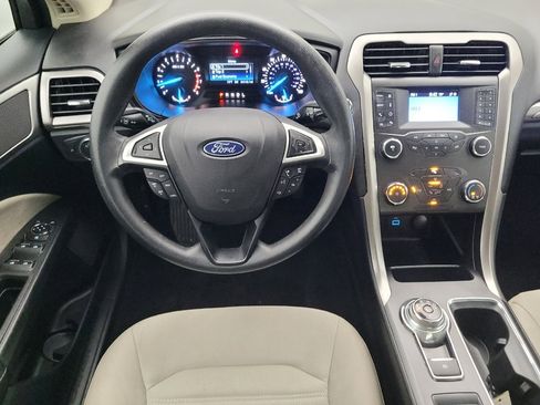 Used 2020 Ford Fusion S FWD image 22