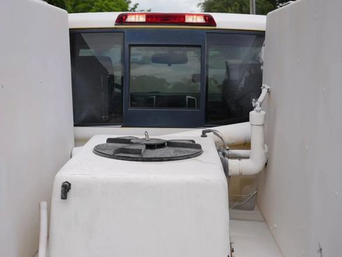 Used 2018 Nissan Frontier SV RWD image 9