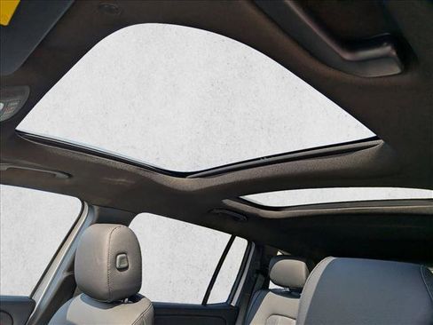 New 2026 Mercedes-Benz GLB 250 4MATIC image 14