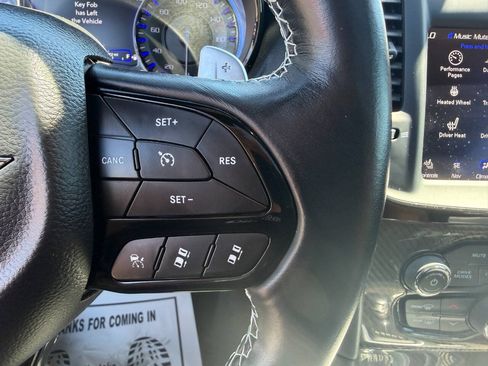 Used 2023 Chrysler 300 C RWD image 20