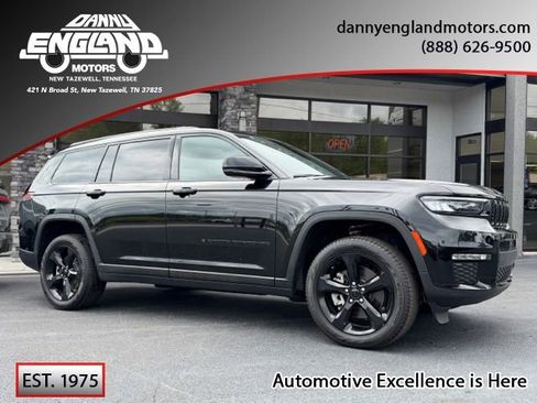 Used 2025 Jeep Grand Cherokee L Limited w/ Black Appearance Package AWD/4WD image 1