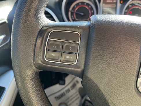 Used 2018 Dodge Journey SE image 18