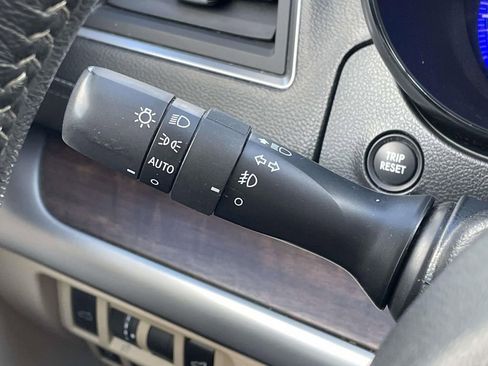 Used 2019 Subaru Outback 3.6R Limited w/ Popular Package #2 image 13