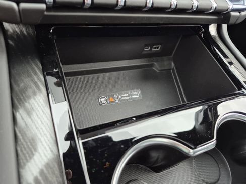 New 2026 GMC Yukon XL AT4 w/ AT4 Premium Plus Package image 29