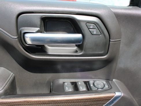 Used 2019 Chevrolet Silverado 1500 LT w/ All-Star Edition image 8