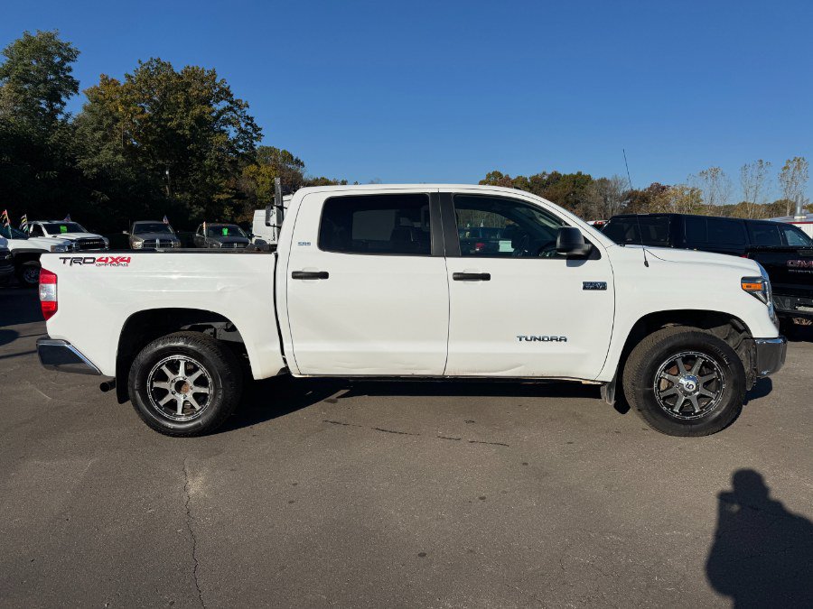 Used 2018 Toyota Tundra SR5 AWD/4WD image 6