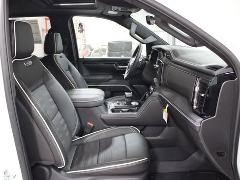 New 2026 GMC Sierra 1500 AT4X image 27