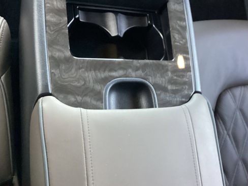 Used 2024 Nissan Armada Platinum w/ Captain's Chairs Package image 28