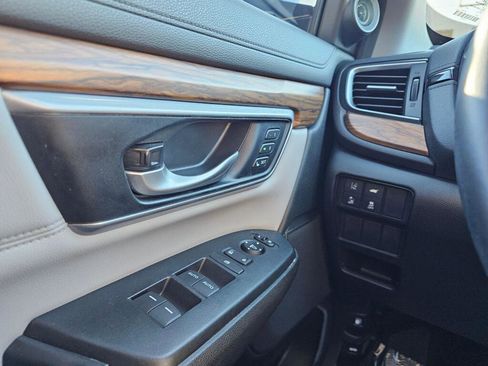Certified 2017 Honda CR-V Touring image 57
