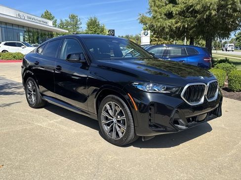Certified 2024 BMW X6 M60i w/ Parking Assistance Package image 6