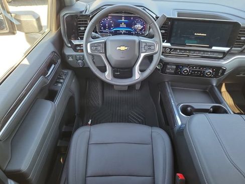 Certified 2025 Chevrolet Silverado 2500 LTZ w/ LTZ Convenience Package AWD/4WD image 24