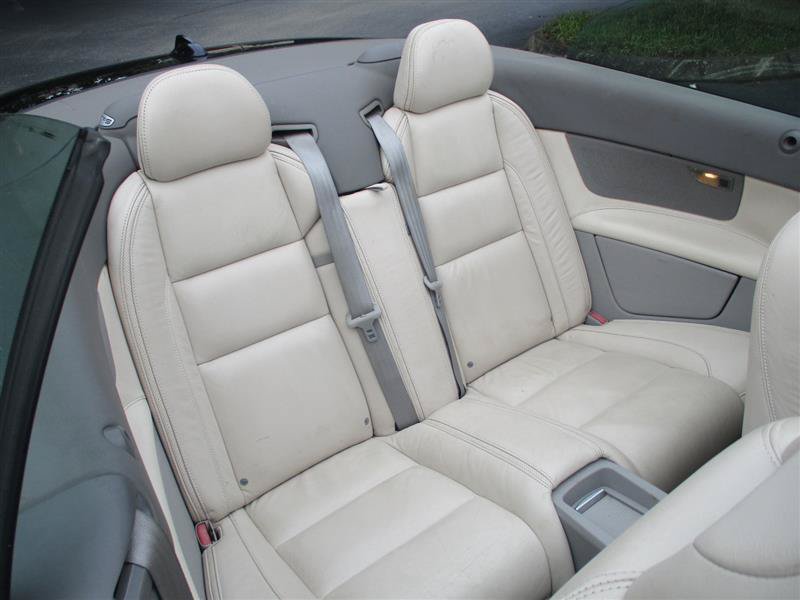 Used 2009 Volvo C70 T5 FWD image 9