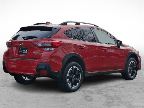 Used 2023 Subaru Crosstrek 2.0i Premium image 4