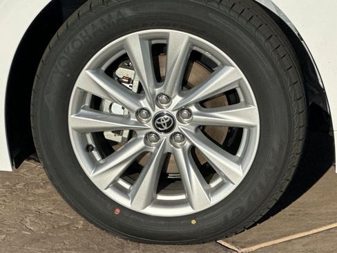 New 2026 Toyota Corolla XLE image 33