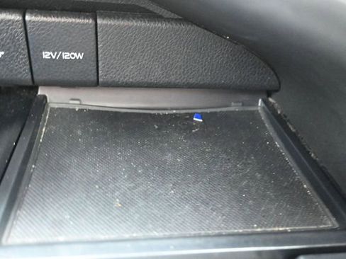 Used 2020 Toyota Camry SE FWD image 30
