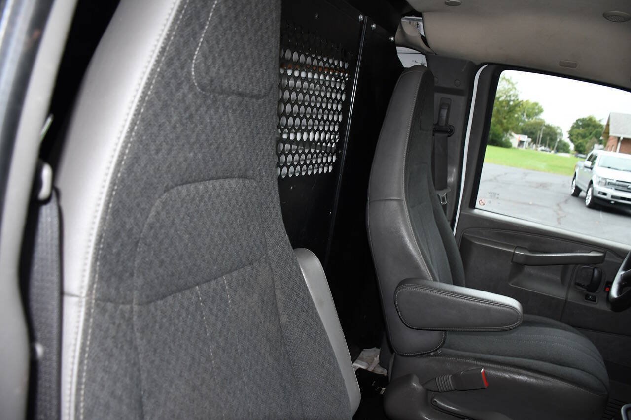 Used 2021 Chevrolet Express 2500 w/ Driver Convenience Package RWD image 25