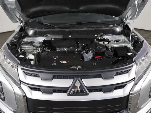 Used 2023 Mitsubishi Outlander Sport ES AWD/4WD image 14