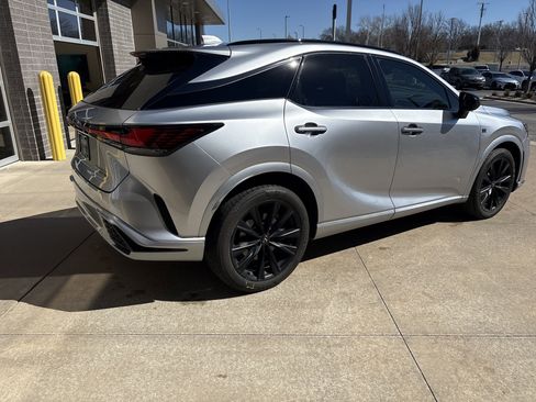 Used 2025 Lexus RX 500h F Sport image 10