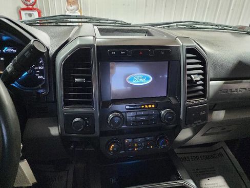 Used 2020 Ford F350 XLT w/ XLT Premium Package image 14