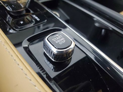 Certified 2023 Volvo XC90 B6 Ultimate w/ Protection Package Premier image 35