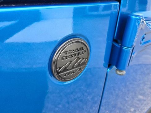 Used 2024 Jeep Wrangler Unlimited Sport AWD/4WD image 17