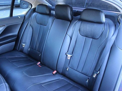 Used 2016 BMW 740i RWD image 13
