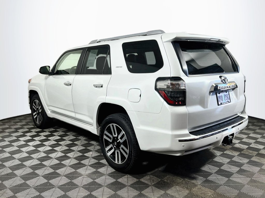 Used 2024 Toyota 4Runner Limited AWD/4WD image 5