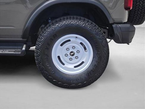 New 2026 Ford Bronco Heritage Edition AWD/4WD image 9