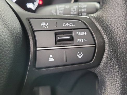 Used 2025 Honda CR-V LX image 27