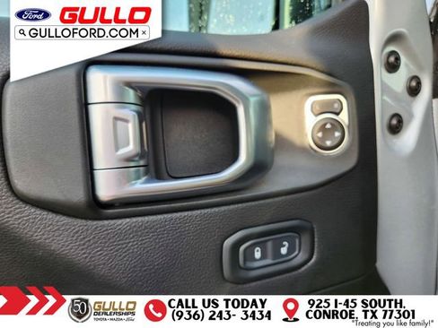 Used 2023 Jeep Wrangler Rubicon w/ Steel Bumper Group image 18